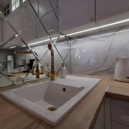 Gold B33 Let's Sea Baltic Park Apartment