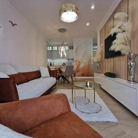 Gold B33 Let's Sea Baltic Park Lägenhet Gąski