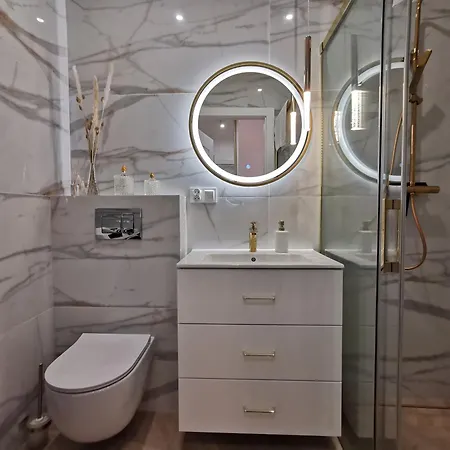 Apartment Gold B33 Let's Sea Baltic Park