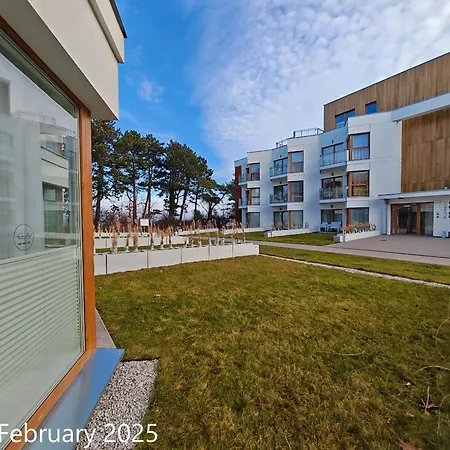 Gold B33 Let's Sea Baltic Park Apartment *