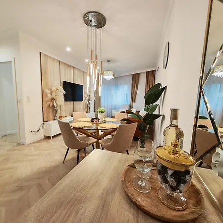 Gold B33 Let's Sea Baltic Park Apartment *