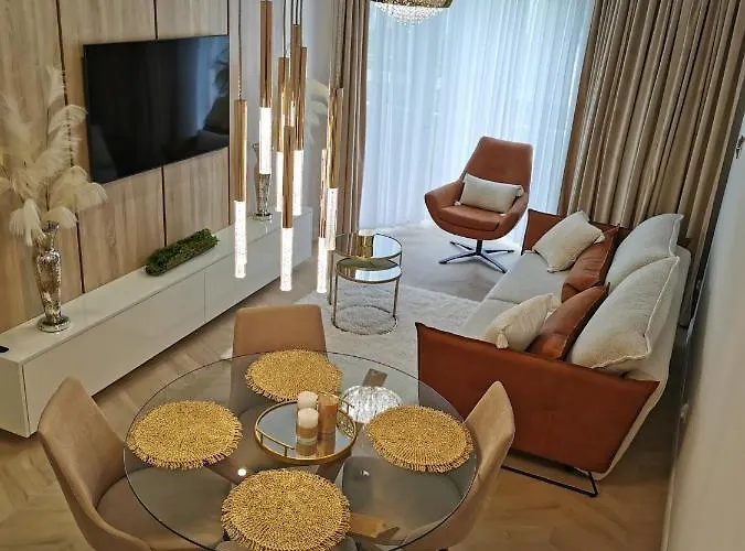 Gold B33 Let's Sea Baltic Park غونسكي