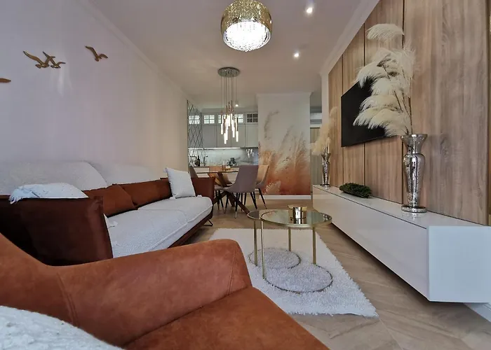 Gold B33 Let's Sea Baltic Park شقة غونسكي