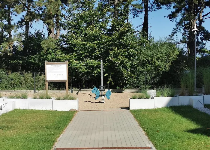 Gold B33 Let's Sea Baltic Park شقة غونسكي